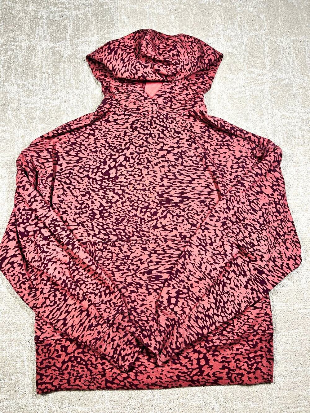 Athleta Balance Printed Pullover Hoodie Animal Print Fleece Pockets XS Pink